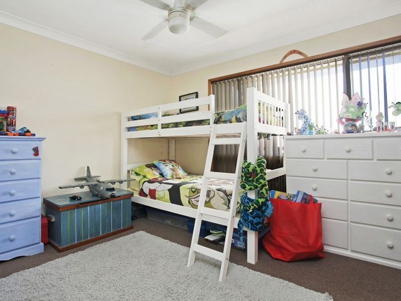 12 Maitland Avenue, Sunshine NSW 2264