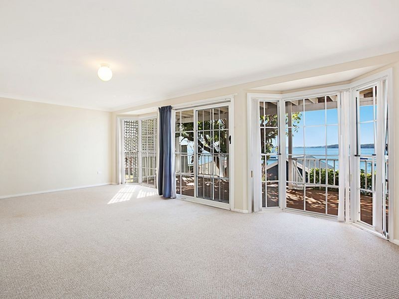 11 Sunshine Parade, Sunshine NSW 2264
