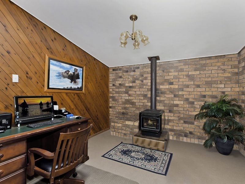 76 Cessnock Road, Sunshine NSW 2264