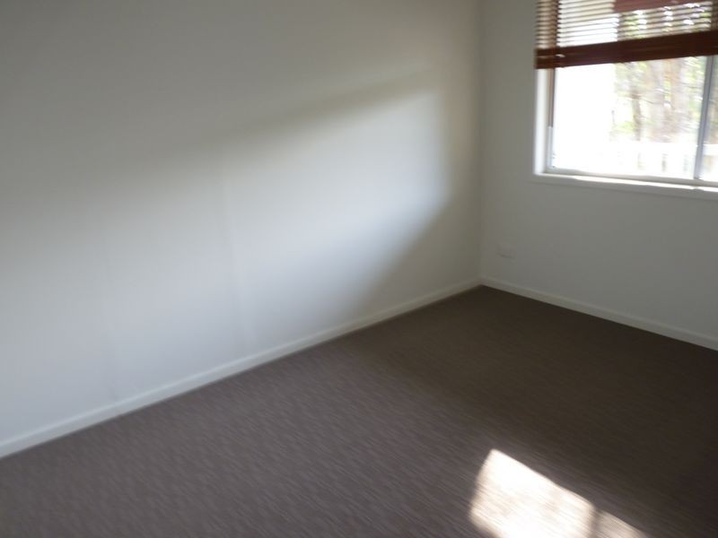 2 Wingfield Street, Windermere Park NSW 2264