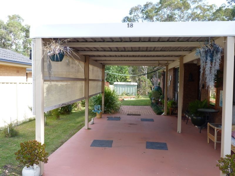 18 Baldwin Boulevarde, Windermere Park NSW 2264