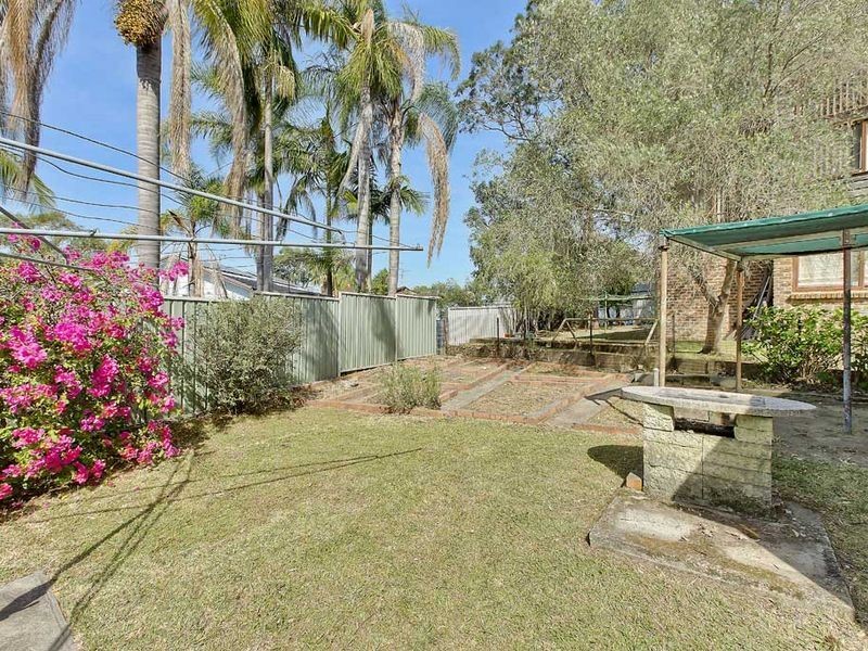 10 Asquith Avenue, Windermere Park NSW 2264