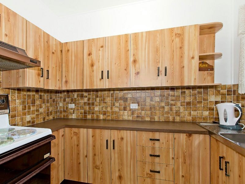 10 Asquith Avenue, Windermere Park NSW 2264