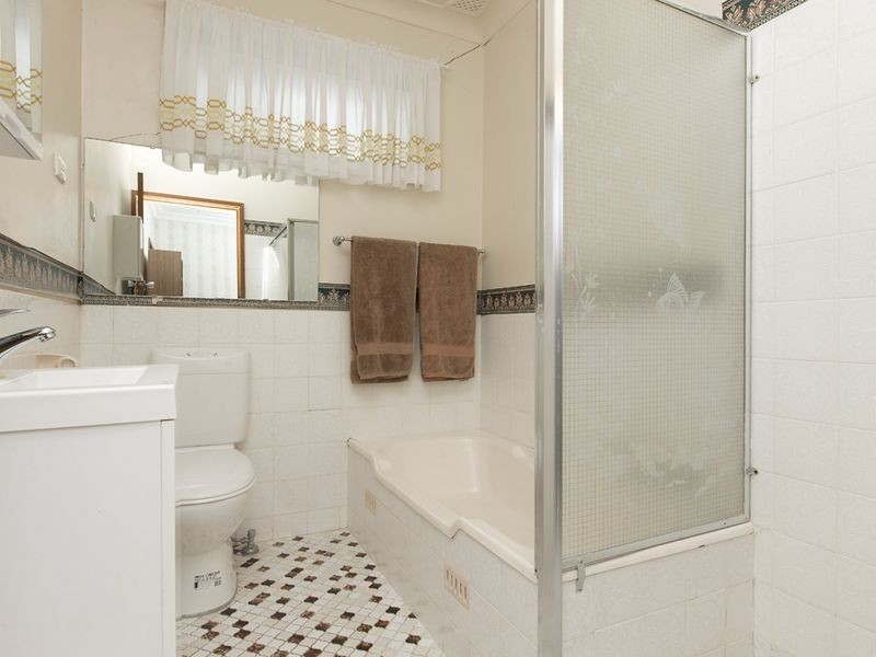 8 Helena Street, Balcolyn NSW 2264