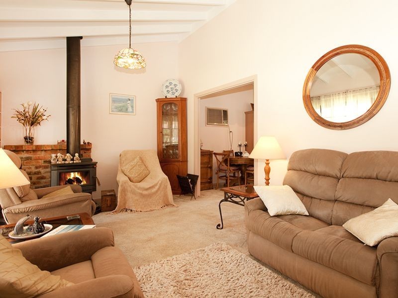 15 Frederick Street, Windermere Park NSW 2264