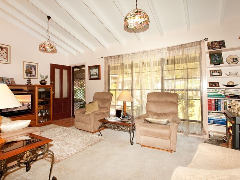 15 Frederick Street, Windermere Park NSW 2264
