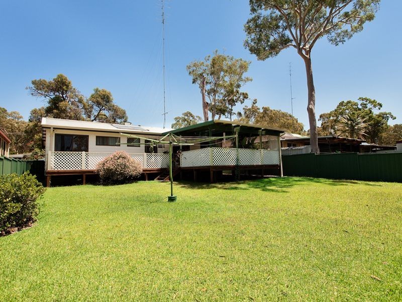 15 Frederick Street, Windermere Park NSW 2264