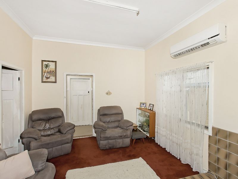 74 Yambo Street, Morisset NSW 2264
