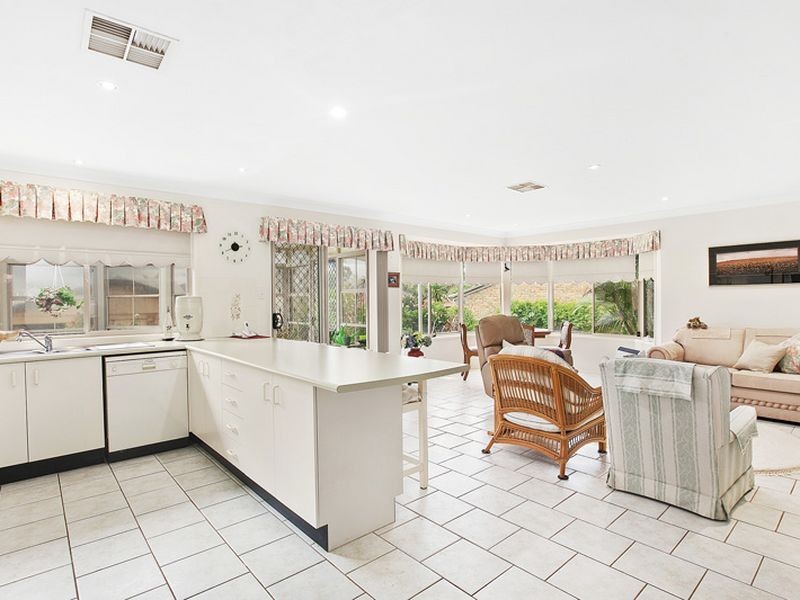 186 Grand Parade, Bonnells Bay NSW 2264