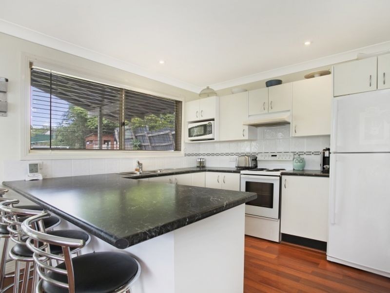 6 Hillcrest Road, Mirrabooka NSW 2264