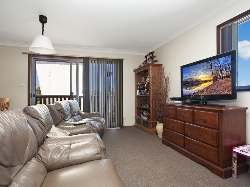 12 Maitland Avenue, Sunshine NSW 2264