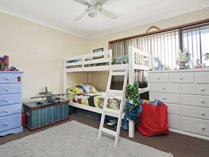 12 Maitland Avenue, Sunshine NSW 2264