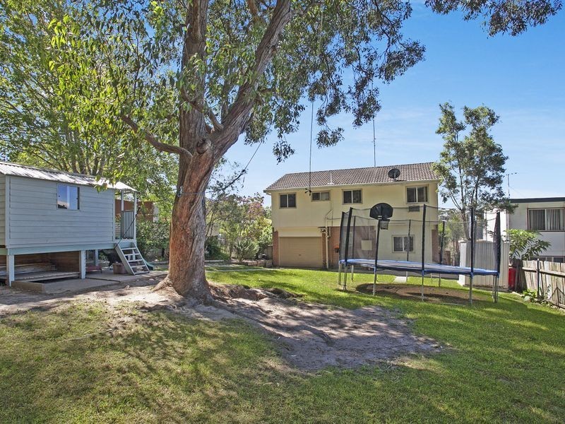 12 Maitland Avenue, Sunshine NSW 2264