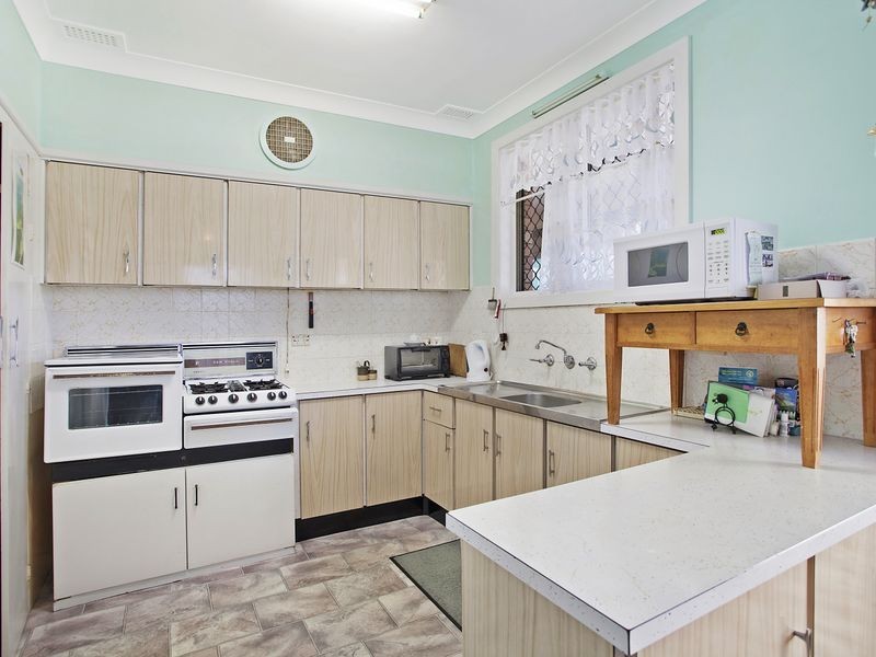 2 Norman Avenue, Sunshine NSW 2264