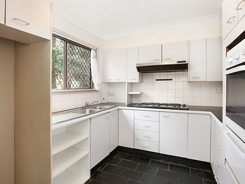 1 Eliot Street, Mannering Park NSW 2259