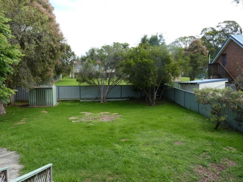 38 Dandaraga Road, Brightwaters NSW 2264