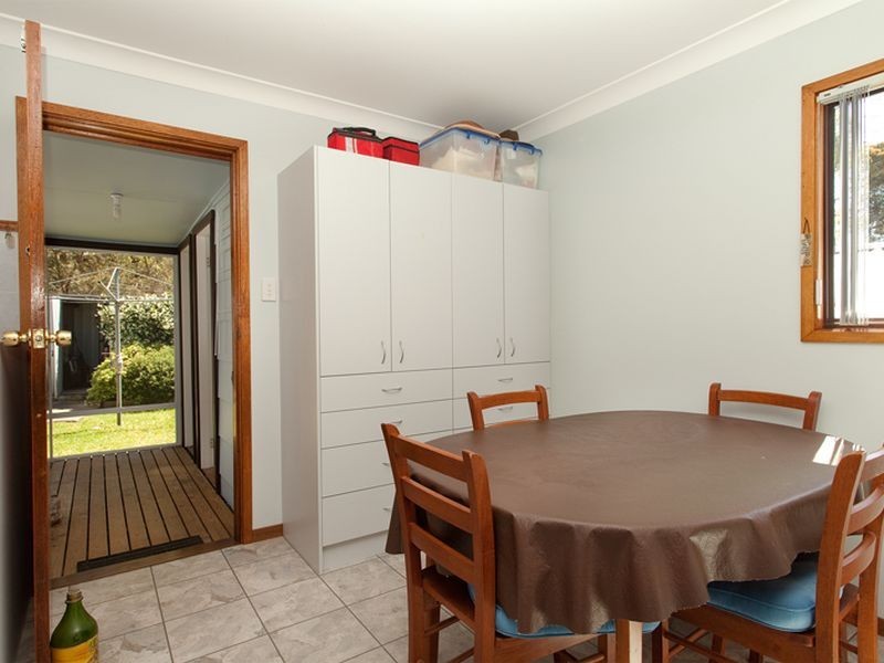 25 Churchill Crescent, Windermere Park NSW 2264