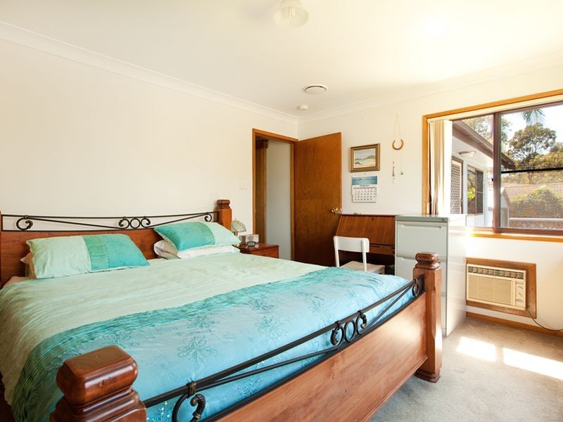 25 Churchill Crescent, Windermere Park NSW 2264