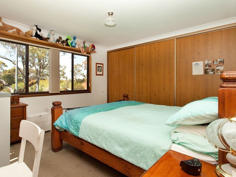 25 Churchill Crescent, Windermere Park NSW 2264