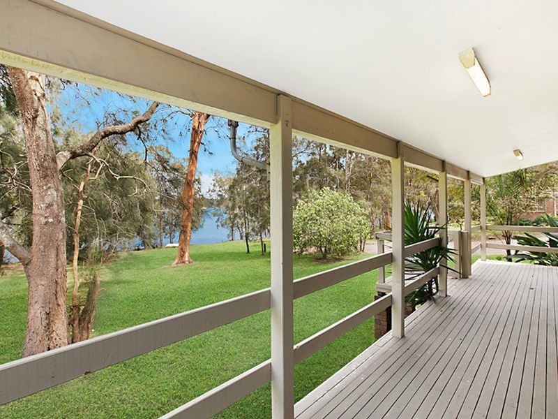 1 Eliot Street, Mannering Park NSW 2259