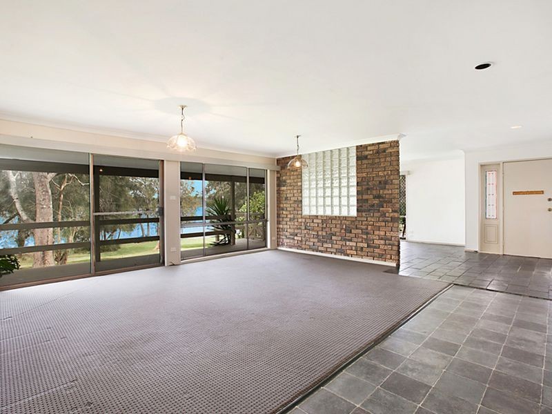 1 Eliot Street, Mannering Park NSW 2259
