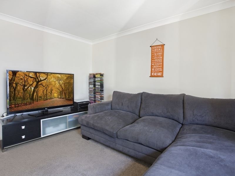21 Rhodes Parade, Windermere Park NSW 2264