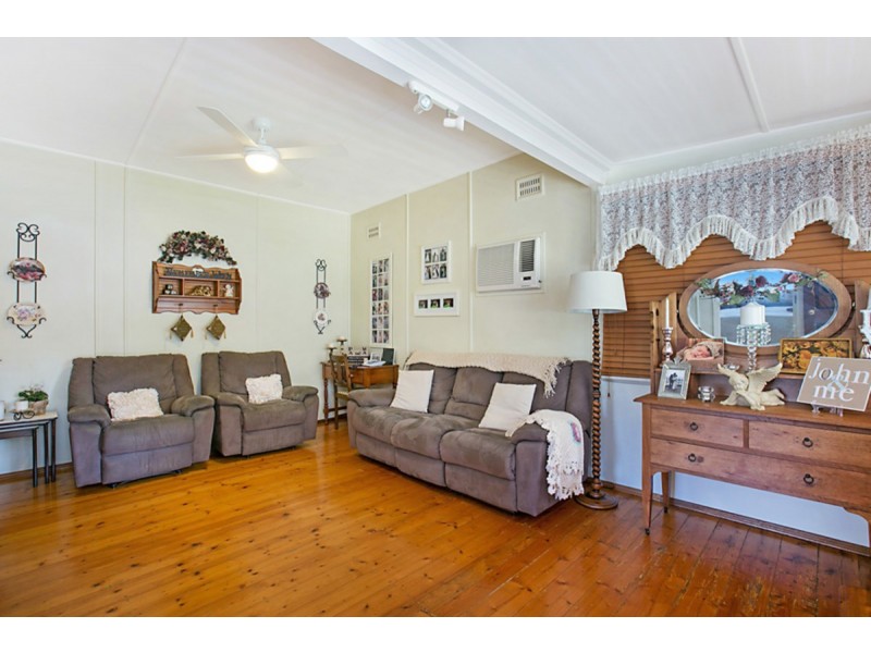 27 Terrigal Street, Morisset NSW 2264