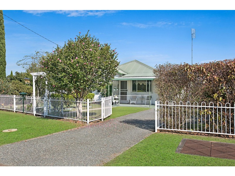 27 Terrigal Street, Morisset NSW 2264