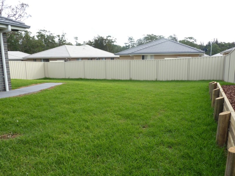 12 Aspen Grove, Morisset NSW 2264