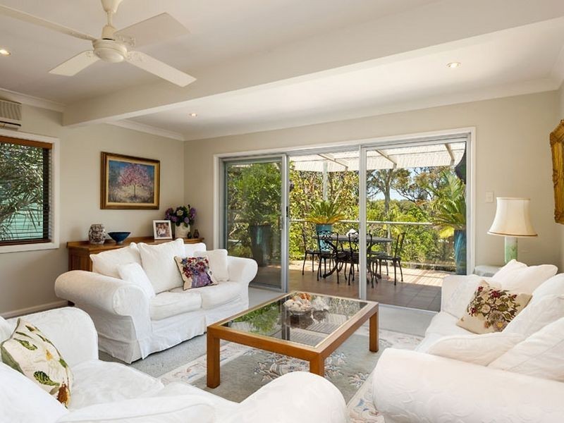 11 King Edward Avenue, Bayview NSW 2104