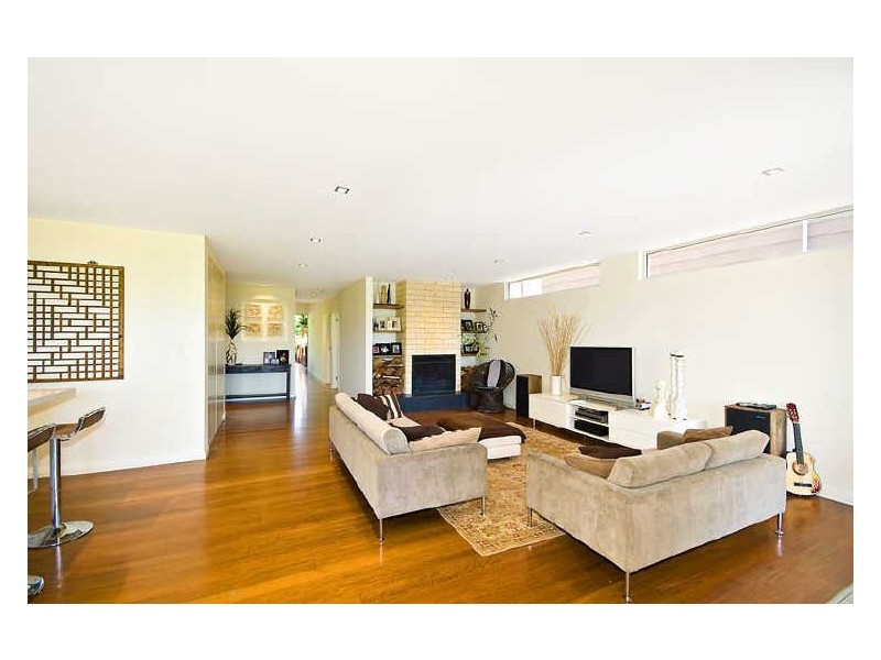 21 York Terrace, Bilgola NSW 2107