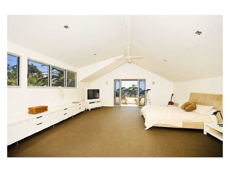 21 York Terrace, Bilgola NSW 2107