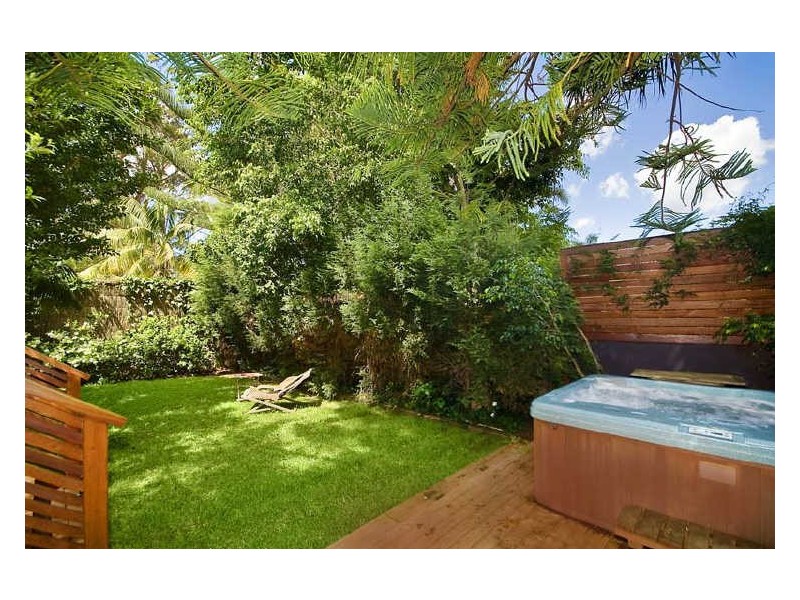 21 York Terrace, Bilgola NSW 2107