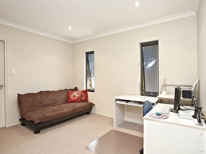 3/32 Foamcrest Avenue, Newport NSW 2106