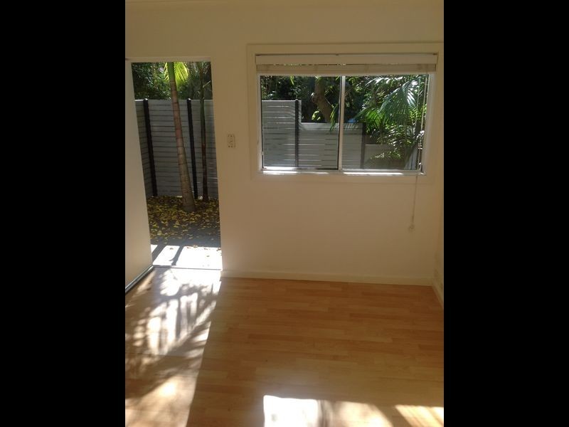 Lower 56 Gladstone Street, Newport NSW 2106