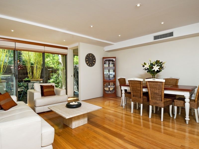 2/30 Foamcrest Avenue, Newport NSW 2106