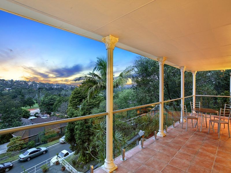 8 Poziers Parade, Allambie Heights NSW 2100