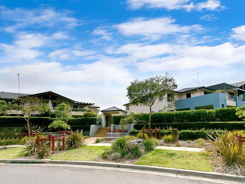 3/4 Fantail Avenue, Warriewood NSW 2102