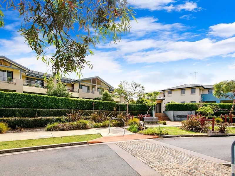 3/4 Fantail Avenue, Warriewood NSW 2102