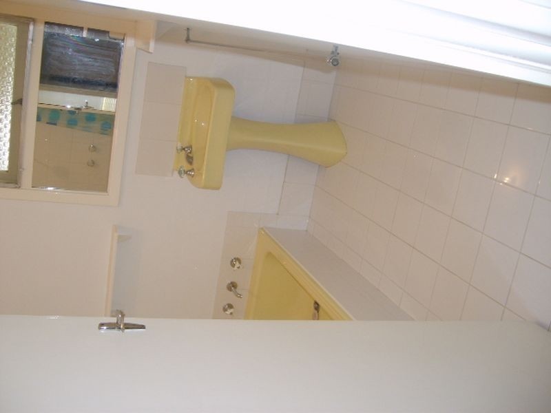 15 Tudor Avenue, Shelley WA 6148