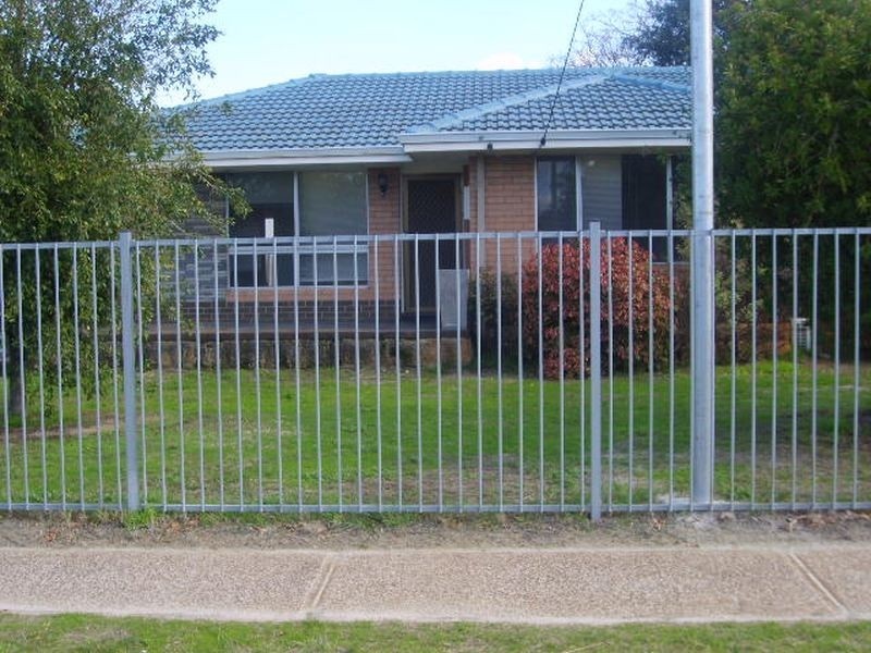 15 Tudor Avenue, Shelley WA 6148