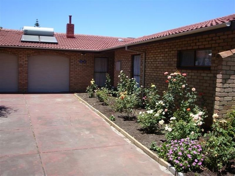 52 Warton Road, Huntingdale WA 6110