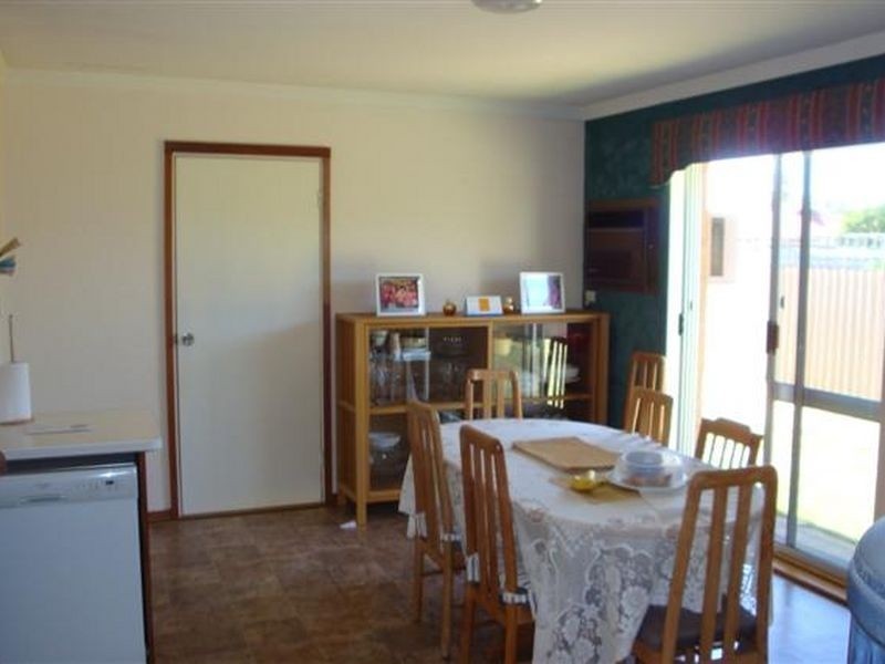 23 Tricourt Grove, Riverton WA 6148