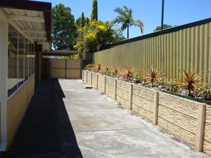 6 Mercer Place, Thornlie WA 6108