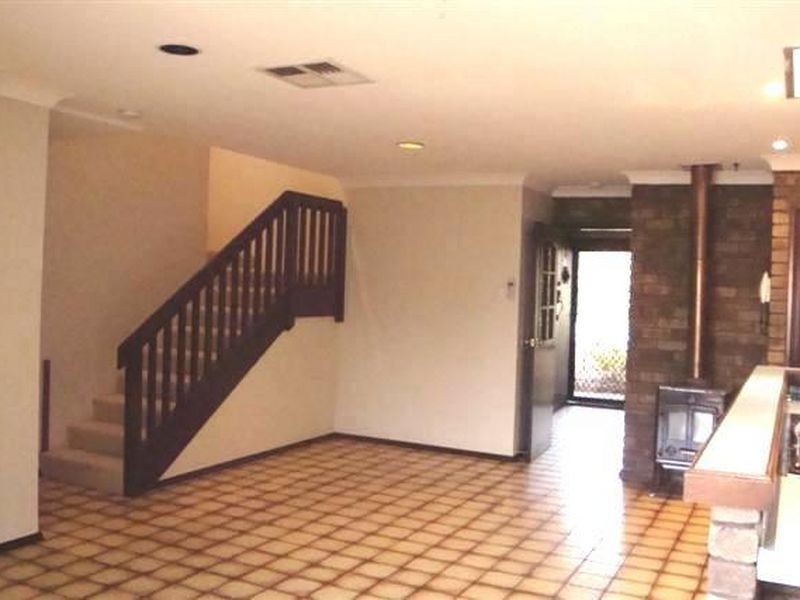 6 Back Close, Bull Creek WA 6149