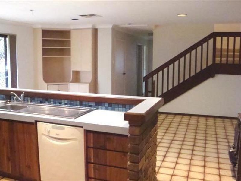 6 Back Close, Bull Creek WA 6149