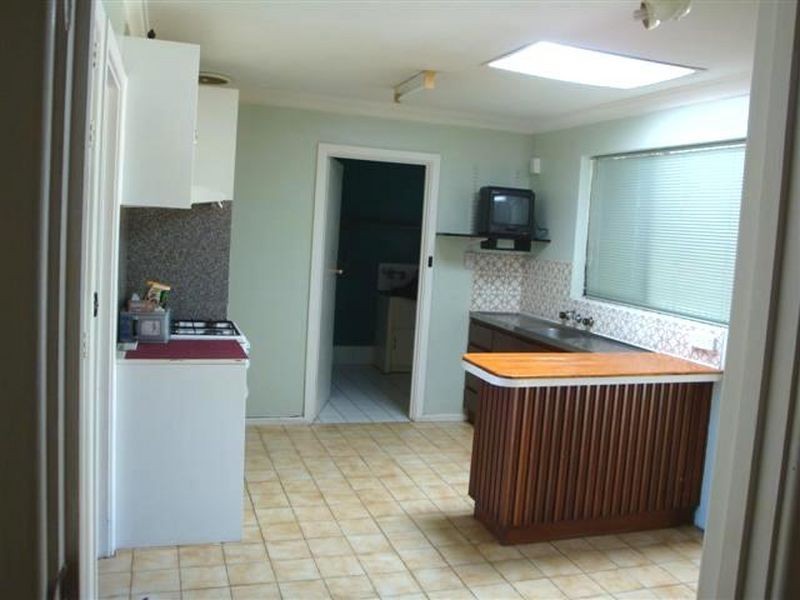 9 Vanda Place, Maddington WA 6109