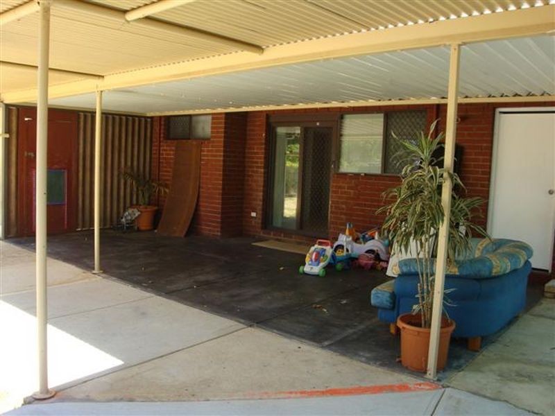 9 Vanda Place, Maddington WA 6109