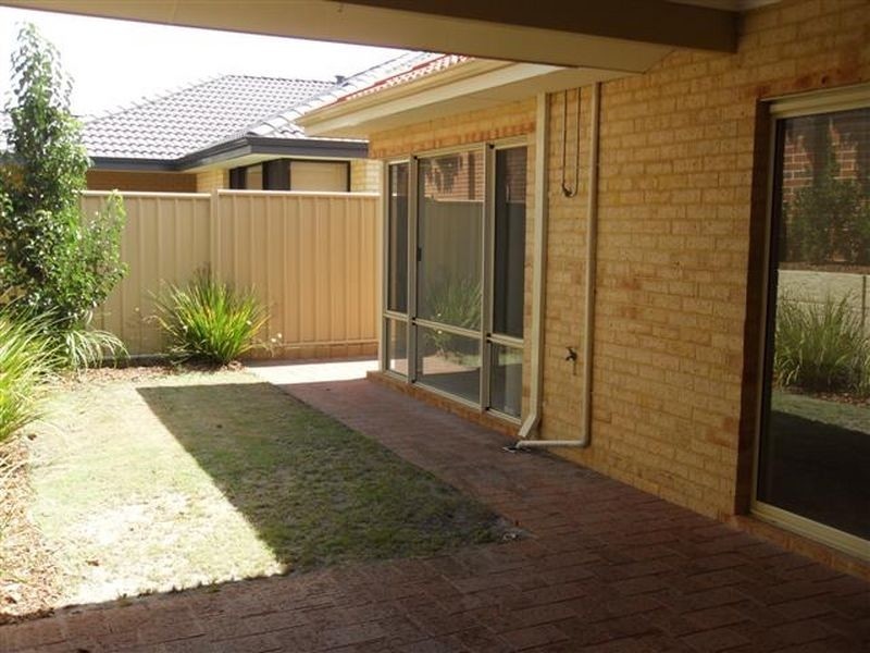 22 Claridge Circle, Thornlie WA 6108