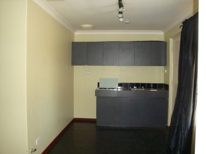 33 Merrifield Circle, Leeming WA 6149